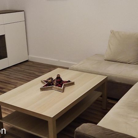 Mieszkanie Blisko Targow Poznanskich Apartment ภายนอก รูปภาพ