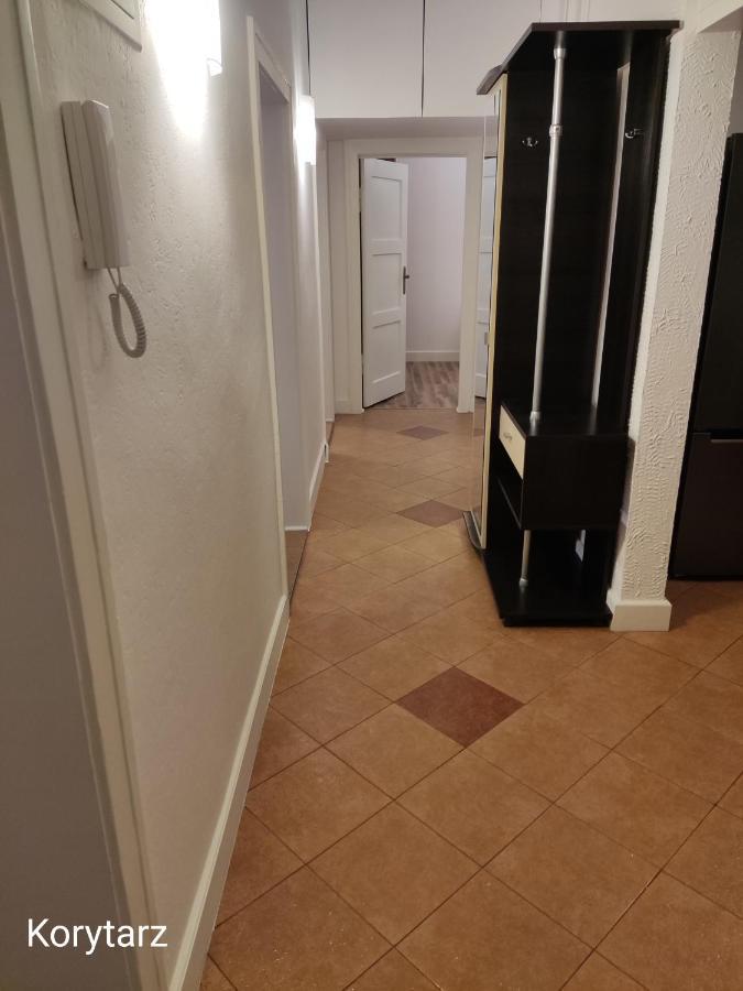 Mieszkanie Blisko Targow Poznanskich Apartment ภายนอก รูปภาพ