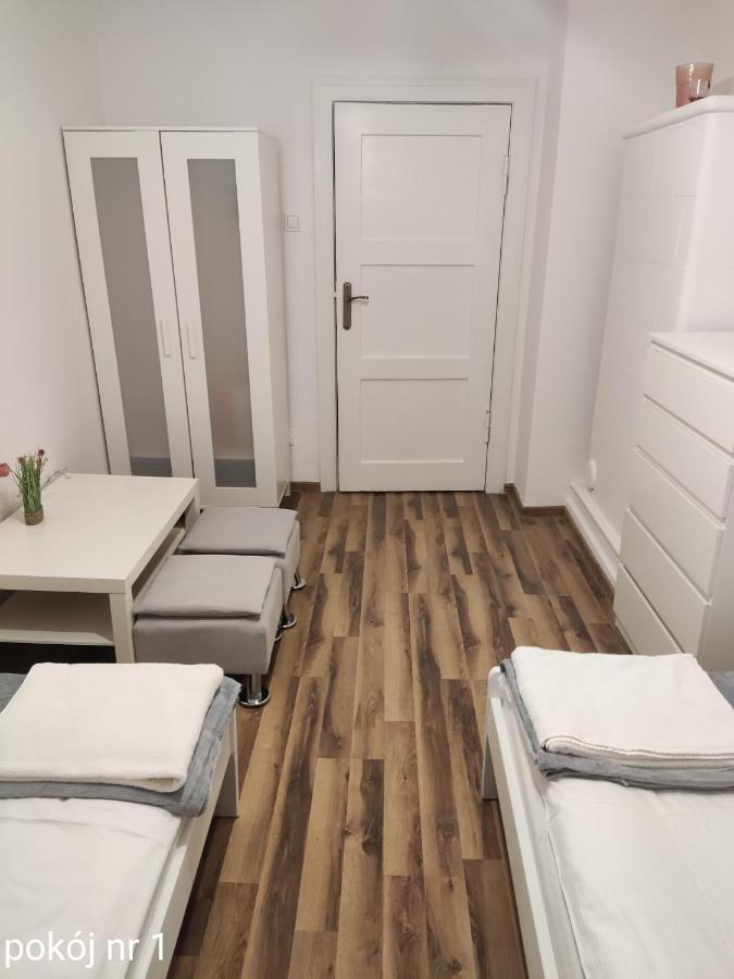 Mieszkanie Blisko Targow Poznanskich Apartment ภายนอก รูปภาพ